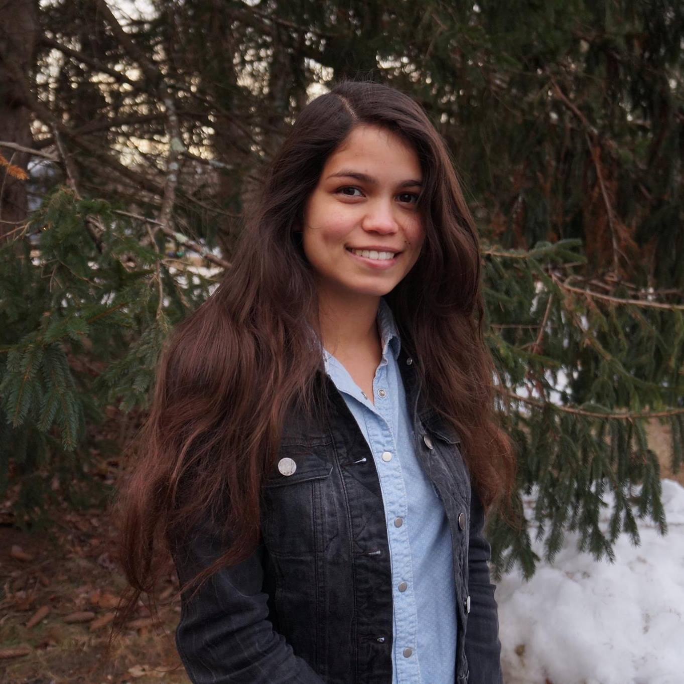 UNH wildlife and conservation biology major Angelica Beltrán Franco 