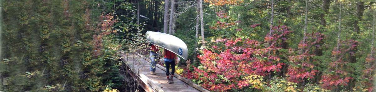 MEFB Students going to Saywer Pond with Canoe