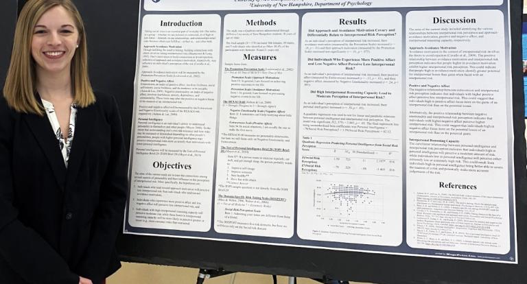 A photo of COLSA undergraduate student Aislinn Low at the 2022 Undergraduate Research Conference