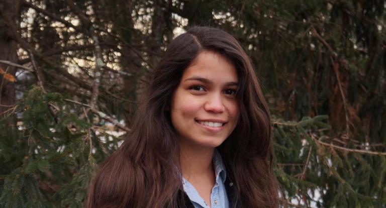 UNH wildlife and conservation biology major Angelica Beltrán Franco 
