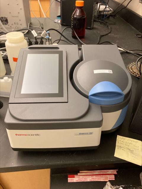 UV-Vis Spectrophotometer