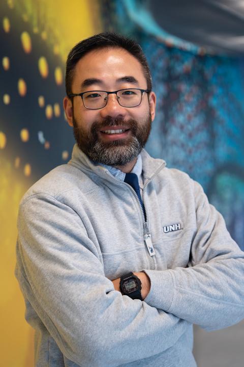 Headshot of UNH professor Xiaochen Yuan